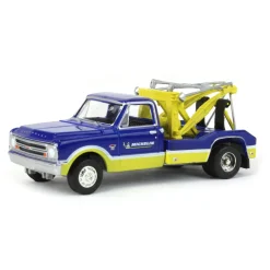 1/64 1967 Chevrolet C-30 Wrecker, Michelin Service Center, Dually Drivers 11