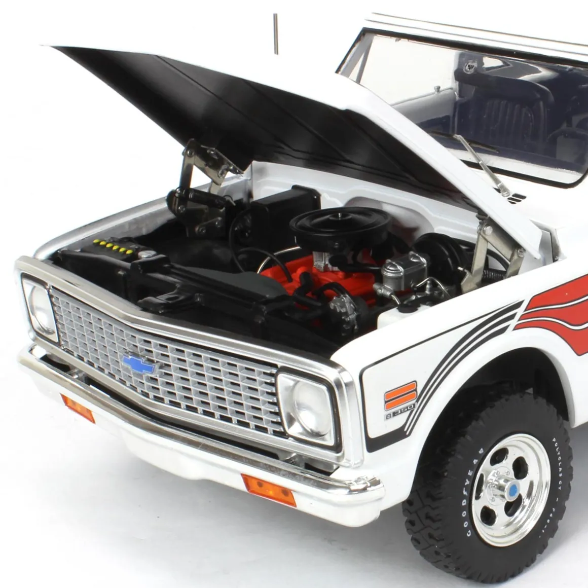 1/18 1972 Chevrolet K5 Blazer Feathers Edition by ACME Diecast