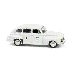 1/64 1946 Ford Fordor Super Deluxe, U.S. Navy Staff Car, Battalion 64 Series 5