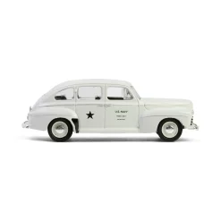 1/64 1946 Ford Fordor Super Deluxe, U.S. Navy Staff Car, Battalion 64 Series 5