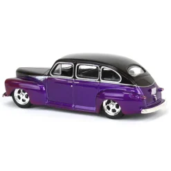 1/64 1946 Ford Fordor Super Deluxe, Dark Purple Metallic & Black Two-Tone, California Lowriders Series 6