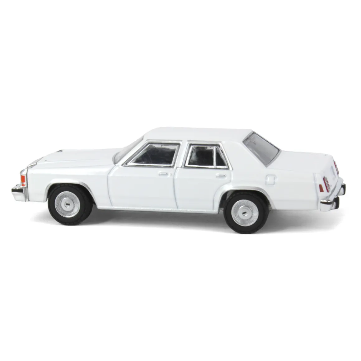 1/64 1980-91 Ford LTD Crown Victoria, Blank White, Hot Pursuit