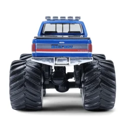 1/64 1982 GMC Sierra 2500, Moonshiner!, Kings of Crunch Series 16