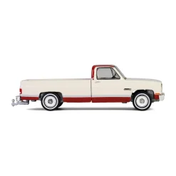 1/64 1981 GMC Sierra Classic K2500, Neutral & Dark Carmine Red Deluxe Two-Tone, Down on the Farm Series 10