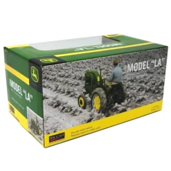 1/16 1942 John Deere Model LA with L-12 Cultivator