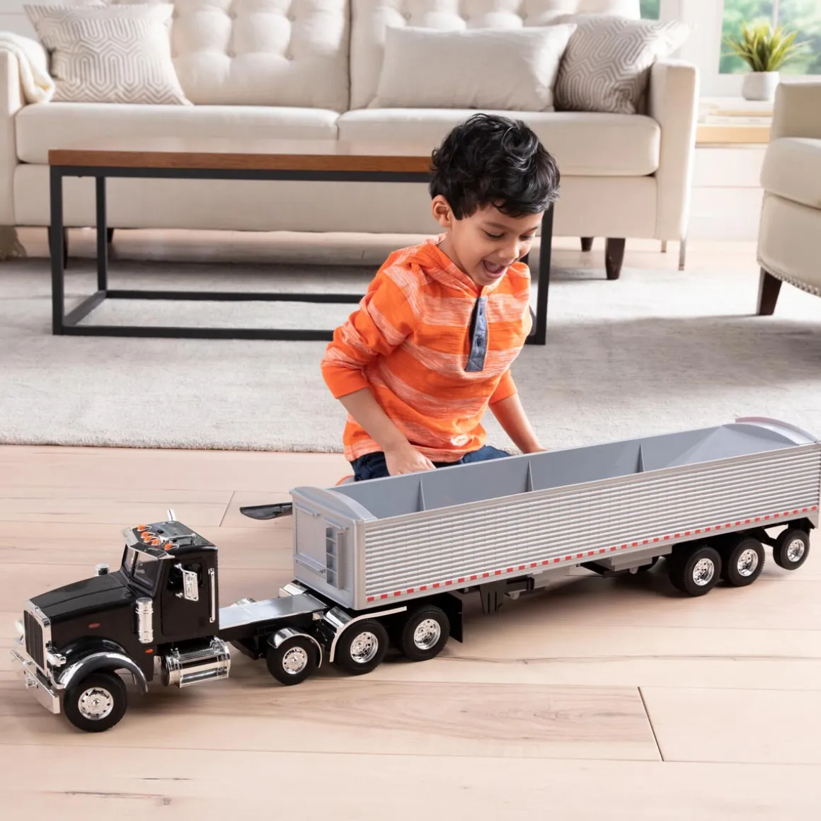 1/16 Big Roads Black Peterbilt Model 367 with Grain Trailer and Lights & Sounds