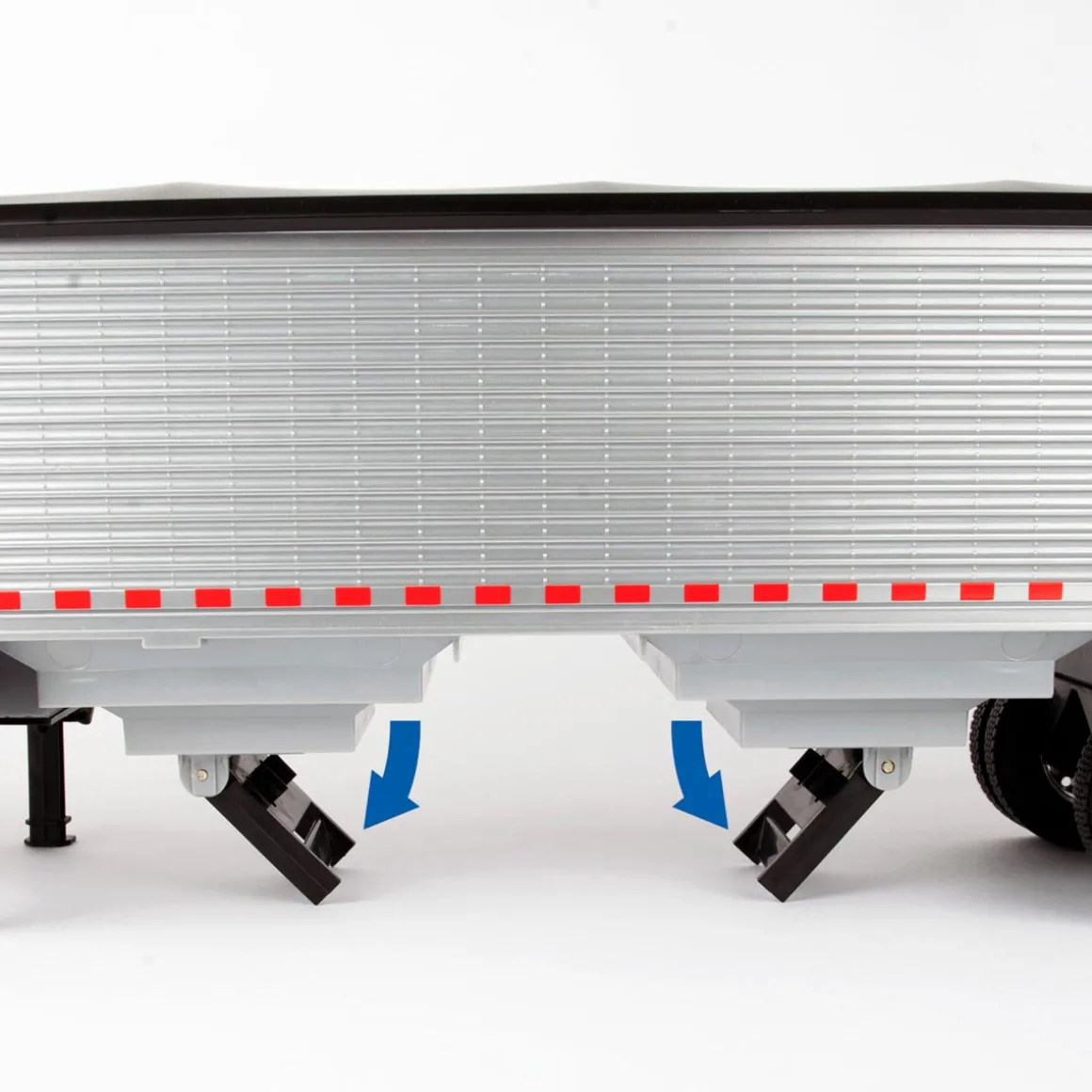 1/16 Big Roads Black Peterbilt Model 367 with Grain Trailer and Lights & Sounds