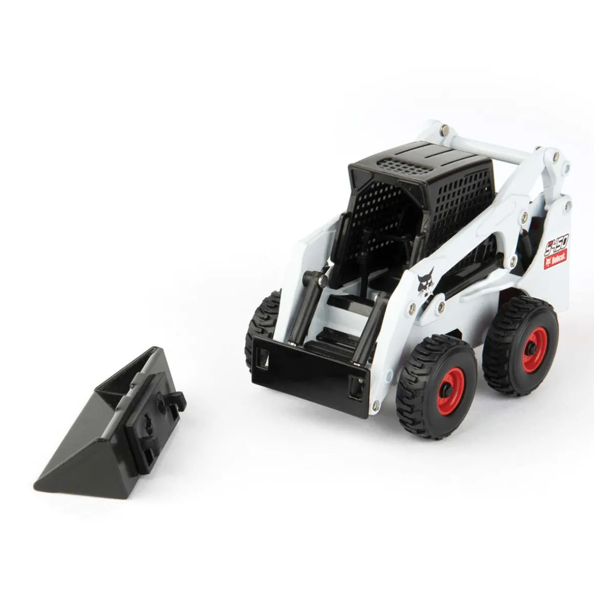 1/32 Big Roads Peterbilt 579 w/ Lowboy & 2 Die-cast Bobcat S450 Skid Loaders
