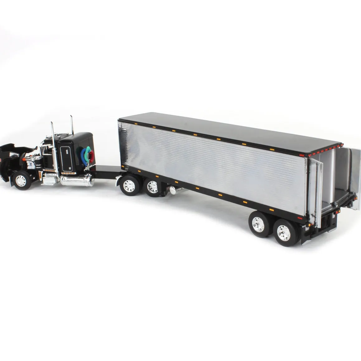 1/64 Black & Chrome Peterbilt 359 with 40ft Vintage Reefer Trailer, DCP by First Gear