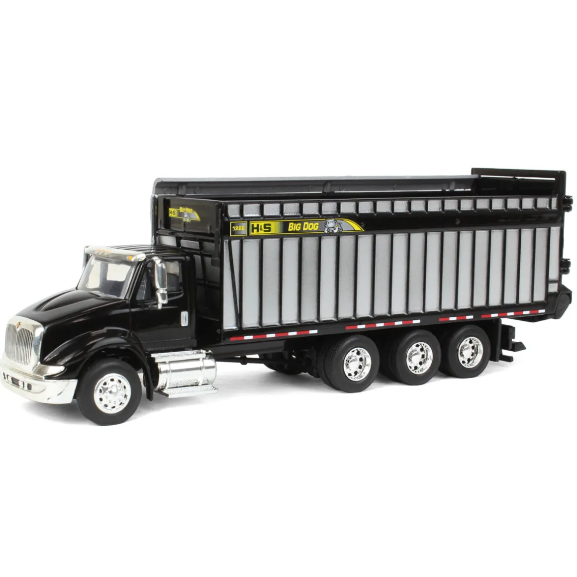 1/64 Black International 8600 with H&S Big Dog 1226 Forage Box