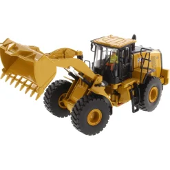 1/50 CAT 966 Wheel Loader