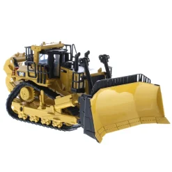 1/64 Caterpillar D11 Dozer with 2 Blades & Rear Rippers
