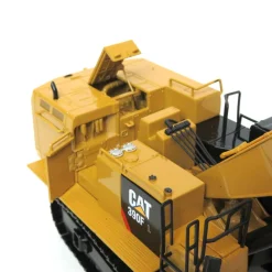 1/50 Caterpillar 390F LME Hydraulic Tracked Excavator