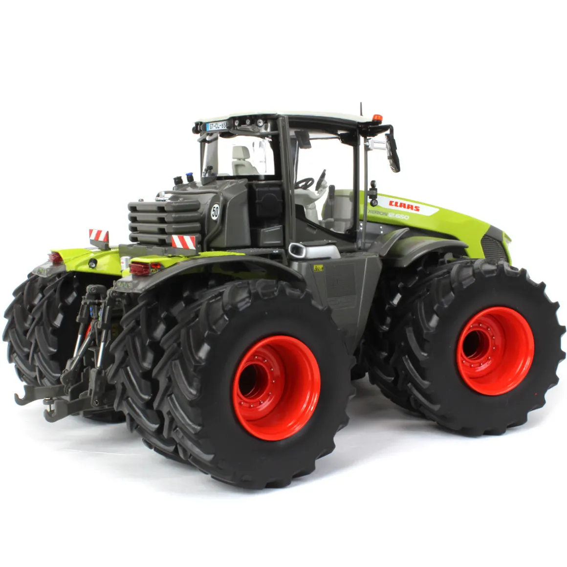 1/32 Claas Xerion 12.650 with Front & Rear Duals