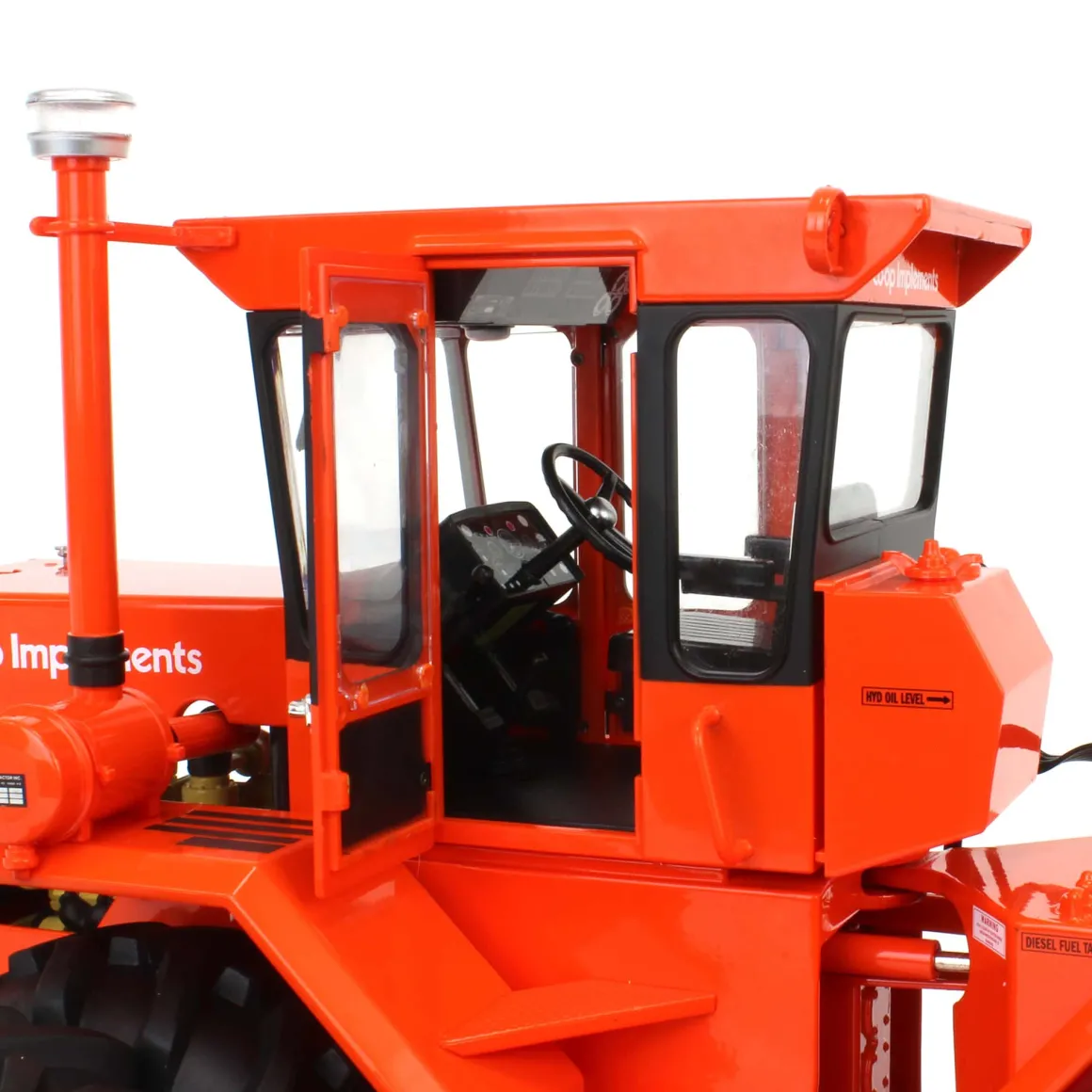 1/16 Co-op Implements Bearcat Prestige Tractor, 1 of 750, ERTL Collectors Club