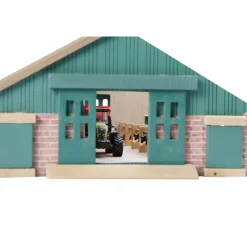1/87 Deluxe Cattle Barn with Drive Thru Bay