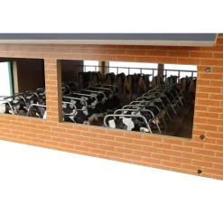 1/32 Deluxe Cattle Shed with Milking Parlour Set