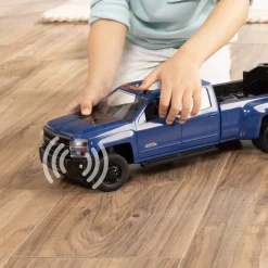 1/16 ERTL Big Farm Blue Chevrolet Pickup Truck with Trailer & 6 Round Bales