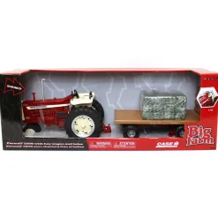 1/16 ERTL Big Farm IH Farmall 1206 with Hay Wagon and 36 Bales