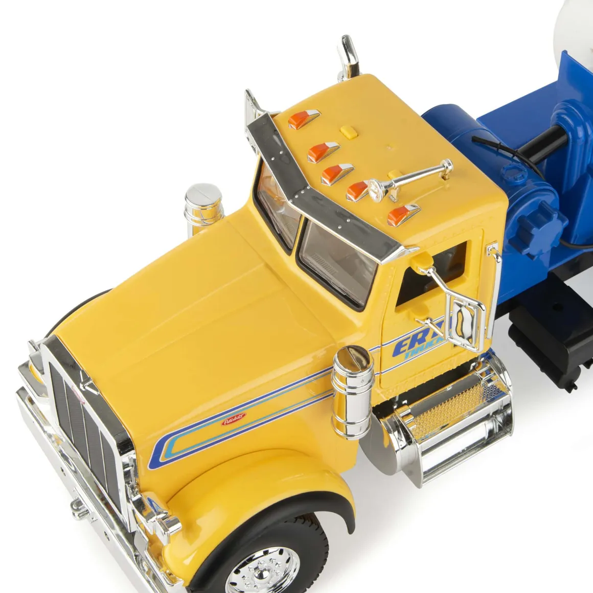 1/16 ERTL Big Farm Yellow & Blue Peterbilt Model 367 Cement Mixer
