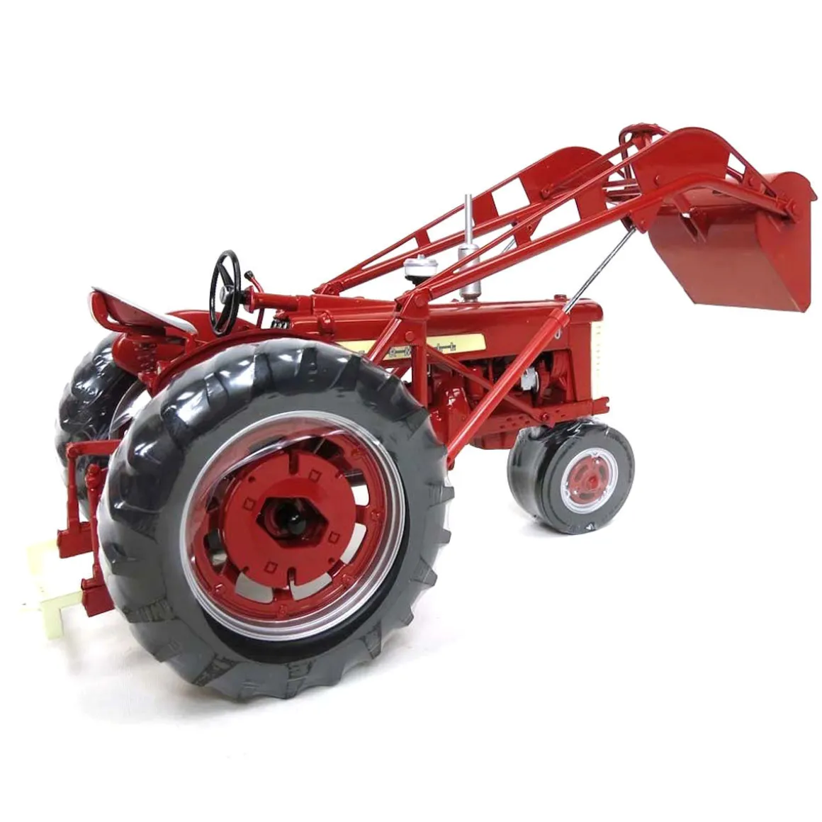 1/16 Farmall 350 with IH McCormick #33 Loader, 2006 World Pork Expo