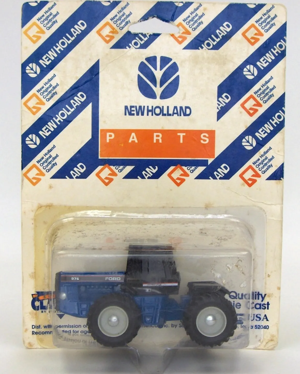 1/64 Ford 976 Articulating 4WD Tractor with Duals