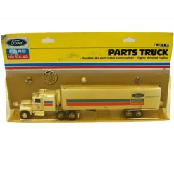 1/64 Ford New Holland 18-Wheeler Semi with Box Trailer by ERTL
