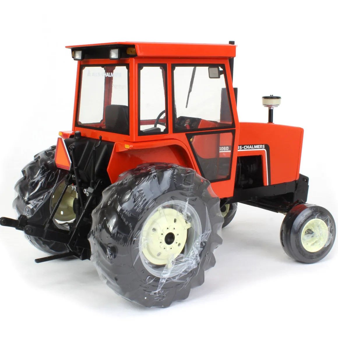 1/16 High Detail Allis Chalmers 6060 2WD with Cab