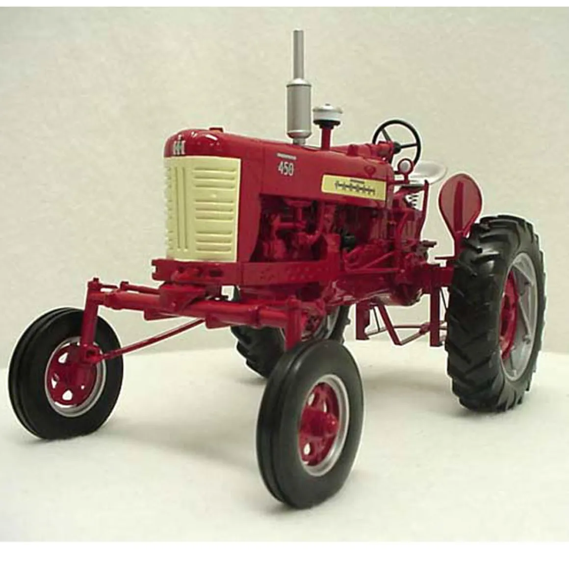 1/16 High Detail IH Farmall 450 Gas HI-Clear Tractor, Classic Series by SpecCast