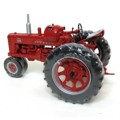 1/16 High Detail IH Farmall 300 LPG Narrow Front