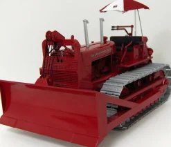 1/25 High Detail International Harvester Crawler TD-24 with Cable/Blade