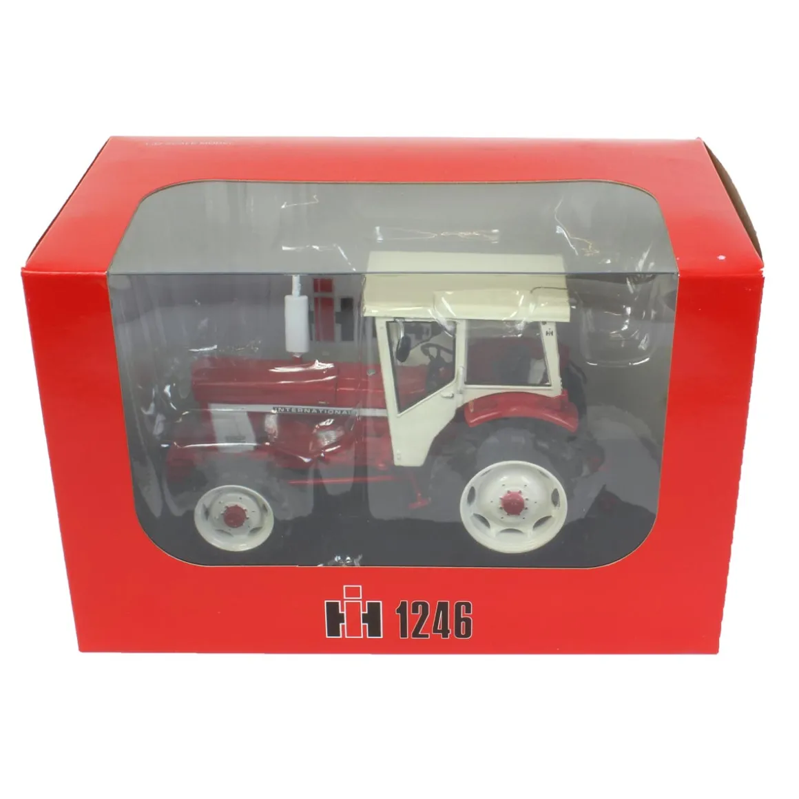 1/32 High Detail International Harvester 1246 Wide with MFD Front