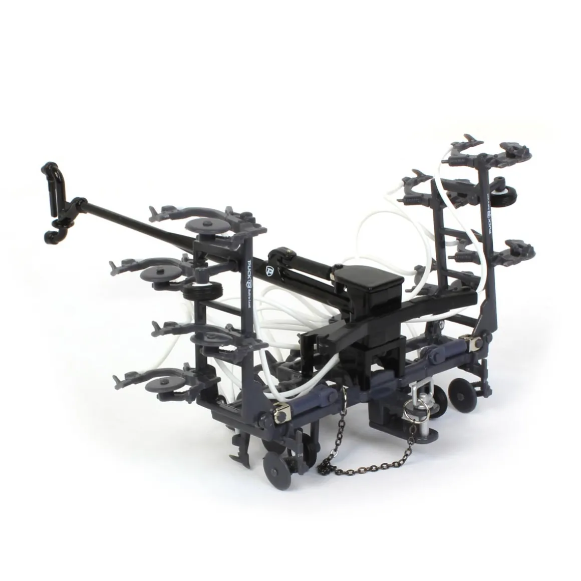 1/64 High Detail Puck Manure Dietrich Toolbar with Mounted Swingarm