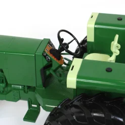 1/16 High Detail White Oliver 2270