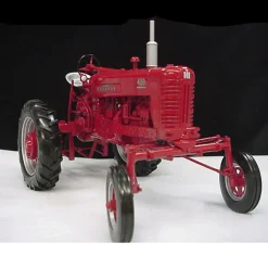 1/16 IH Farmall 400 Gas High Clear, 2003 Lafayette Farm Toy Show
