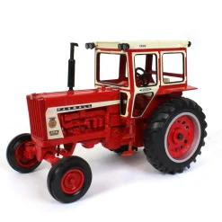 1/16 IH Farmall 806 w/ Hiniker Cab, 2000 Iowa FFA Special Edition