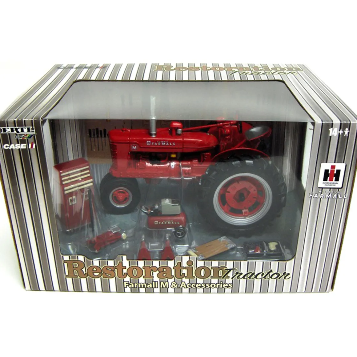 1/16 IH Farmall M Restoration Tractor & Accessories