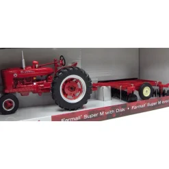 1/16 IH Farmall Super M Narrow Front w/ 4 Gang Disk