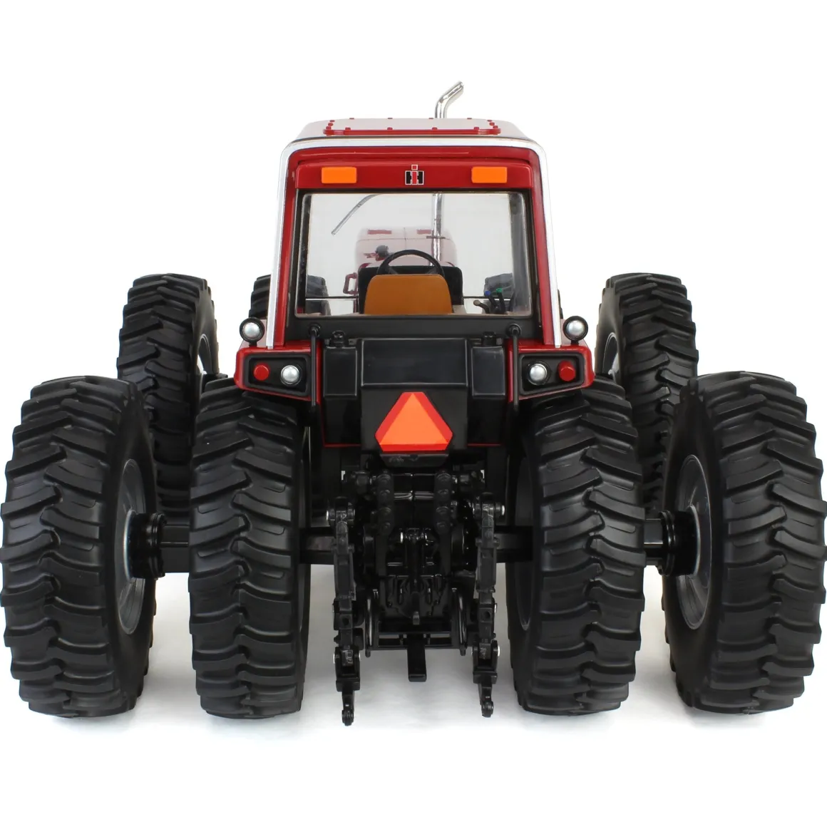 1/16 International 7688 Super 70 Series 2+2, 3rd in Outback Toys Exclusive Series
