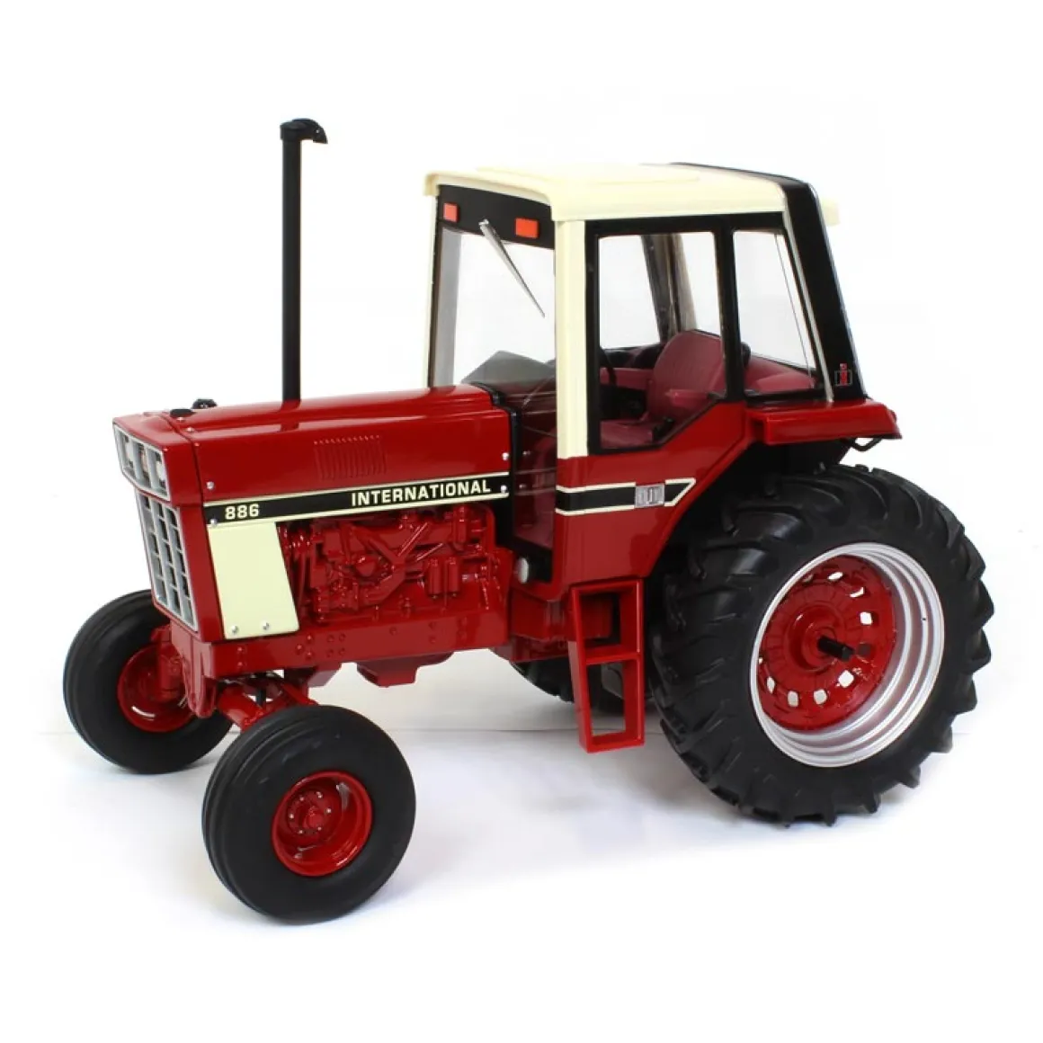 1/16 International 886 with Cab, 2018 National Farm Toy Show