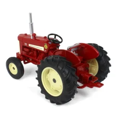 1/16 International Harvester 330 Utility with FFA Logo