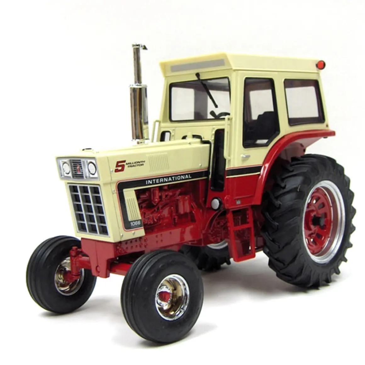 1/16 International Harvester 1066 5 Millionth, IA Chapter 5 Red Power Collector Edition