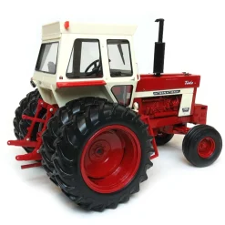 1/16 International Harvester 1066 Cab with Duals, ERTL Prestige Collection