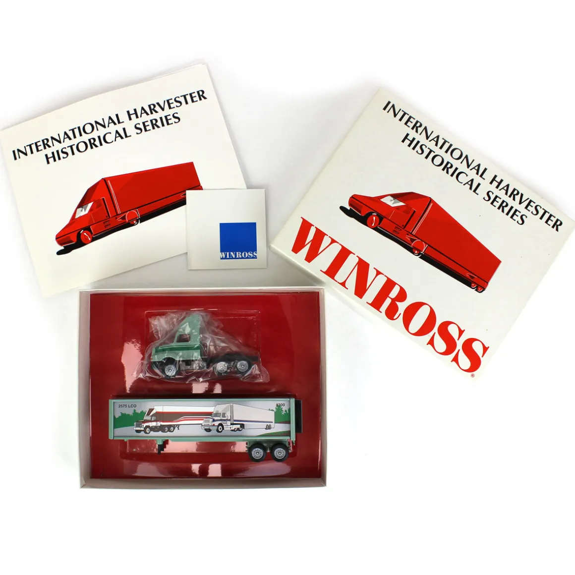 1/64 International Semi & IH Deco Trailer, IH Historical Series #12 by Winross