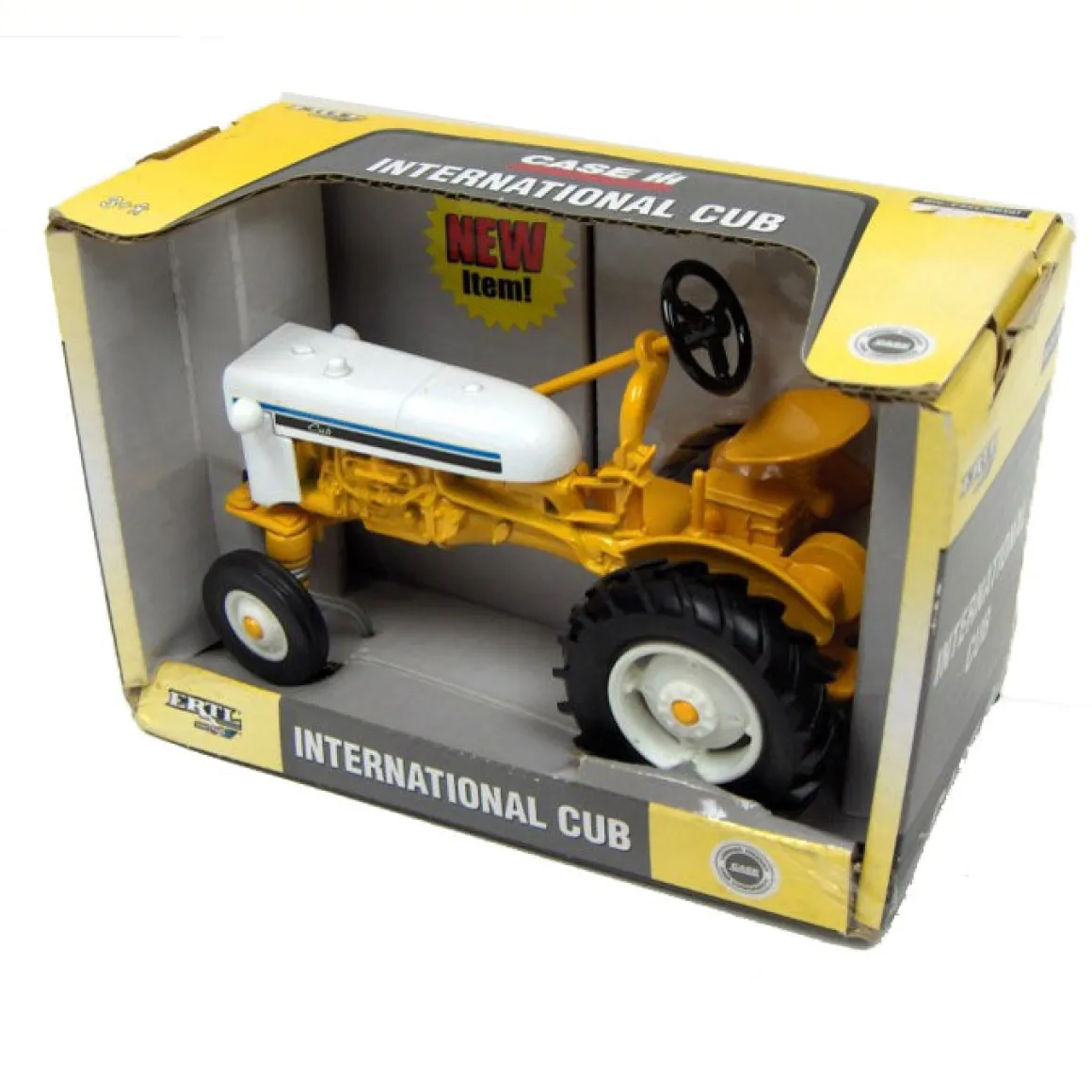 1/16 International Yellow Cub
