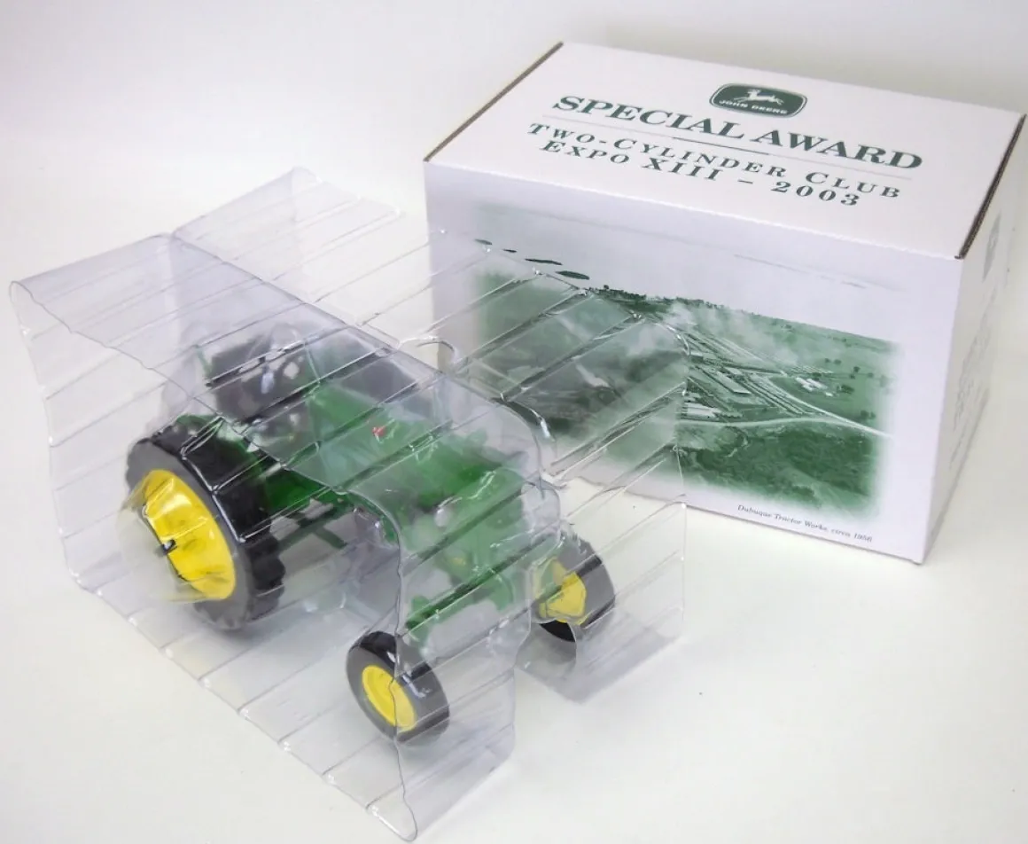 1/16 John Deere 420 V Tractor, 2003 Two-Cylinder Club Award Edition