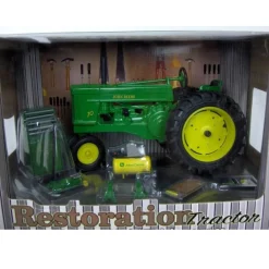 1/16 John Deere 70 with Shop Accessories
