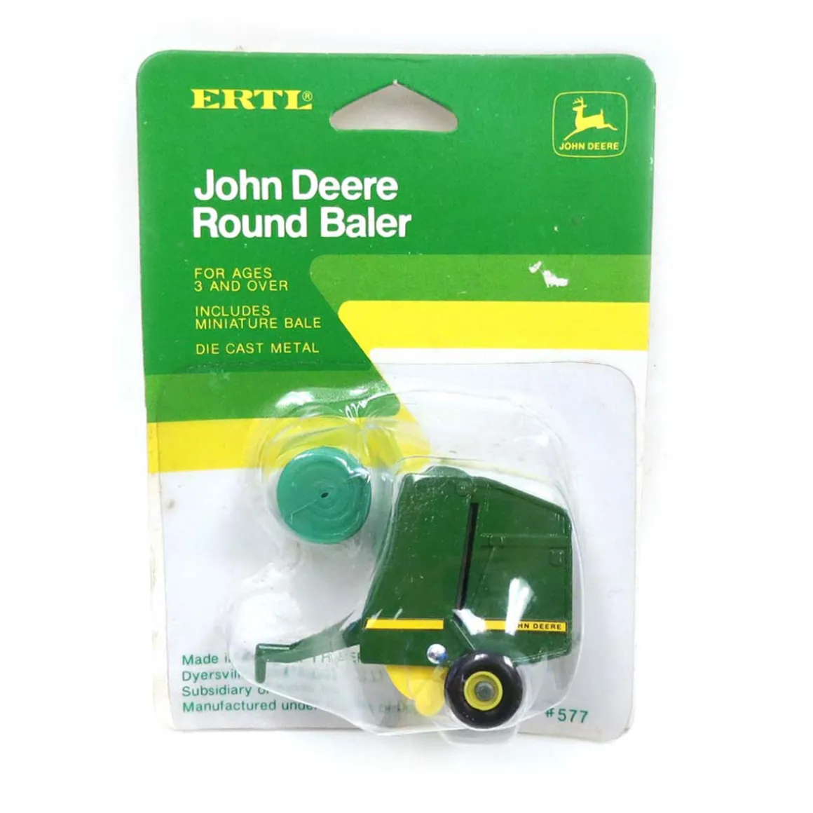 1/64 John Deere Round Baler with Bale by ERTL (No Model Number)