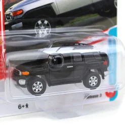 1/64 Johnny Lightning Classic Gold 2022 Release 3B - 2007 Toyota FJ Cruiser, Black Diamond