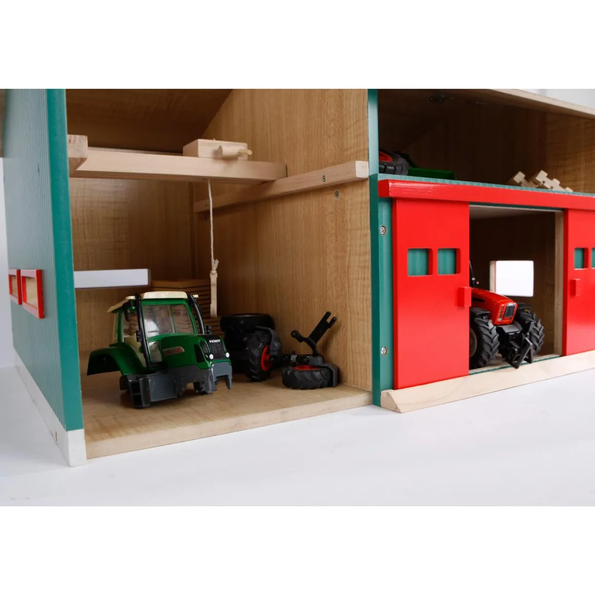 1/32 Kids Globe Workshop with Storage
